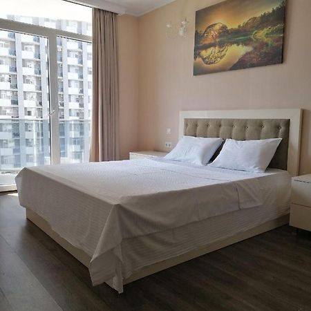 City Centre Apartment Батуми Екстериор снимка